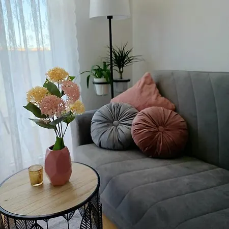 Lovely - With Parking And Balcony Zara